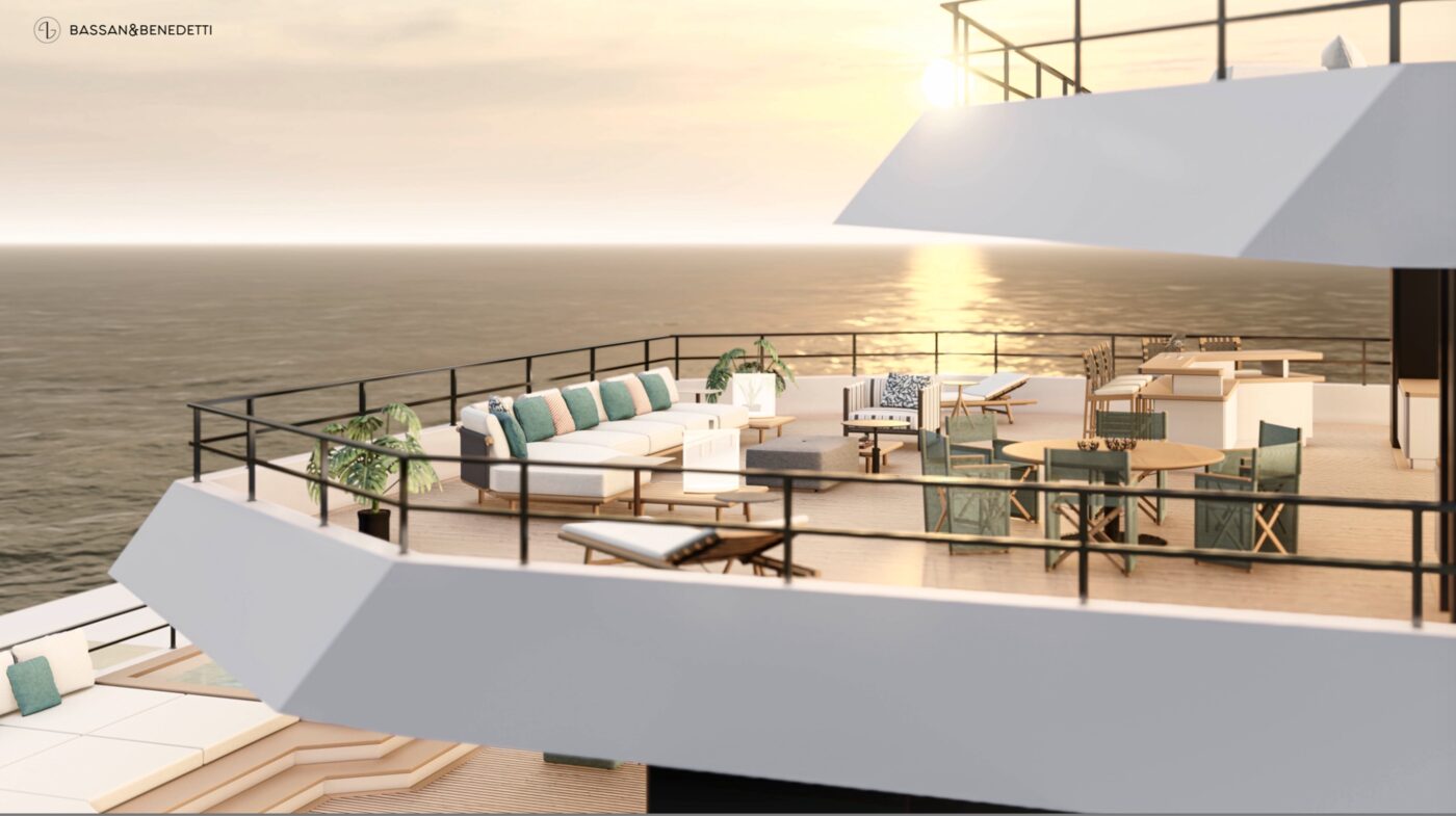 Aft deck lounge