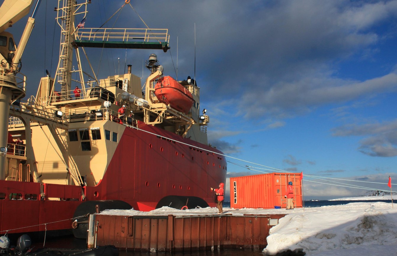 Project Concordia — working alongside an ice pier with deck crane