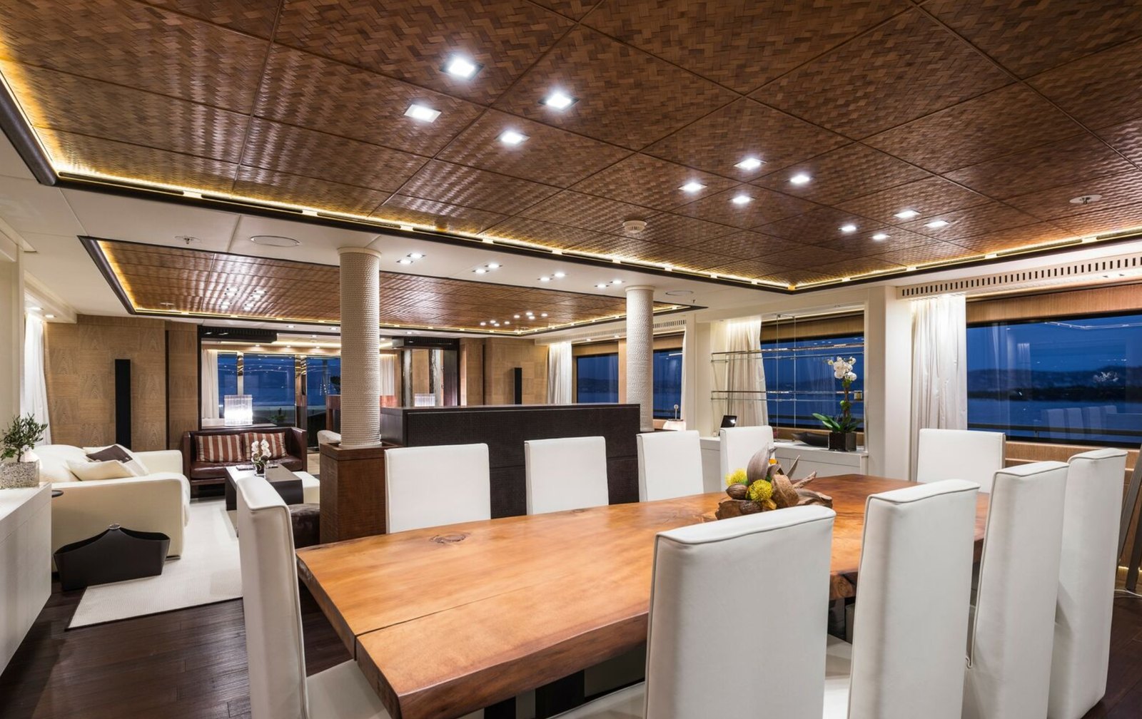 Sister ship interior — main saloon and dining